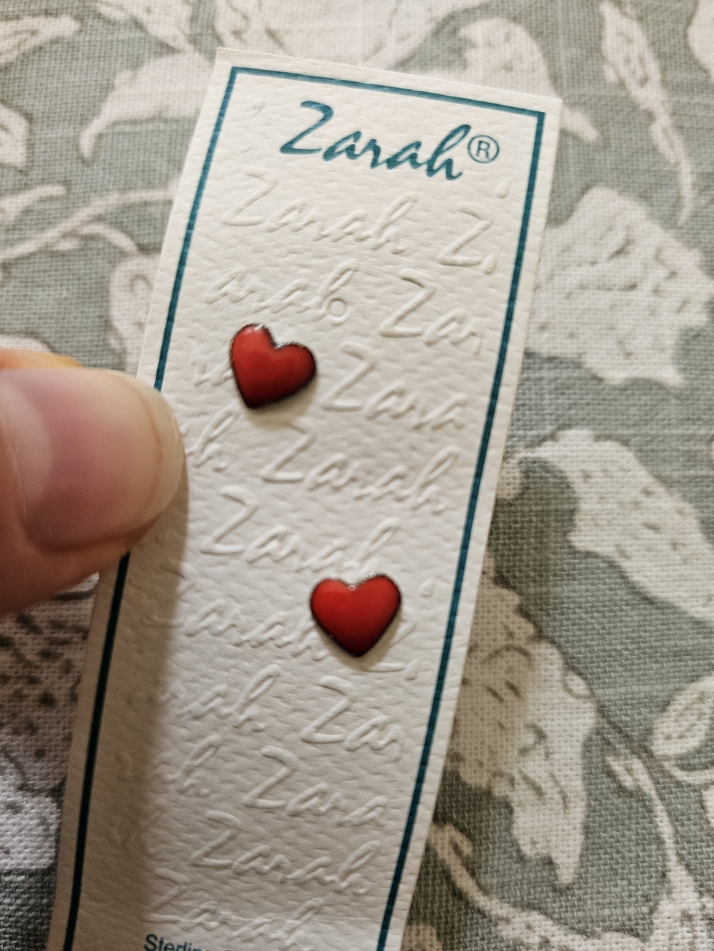 NWT Zarah Small Red Enamel Sterling Silver Heart Earrings